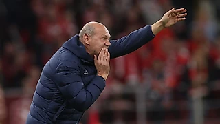 Самостоятельно закончите фразу «А это Ромащенко виноват в том, что ....?» на основании увиденного за последний месяц