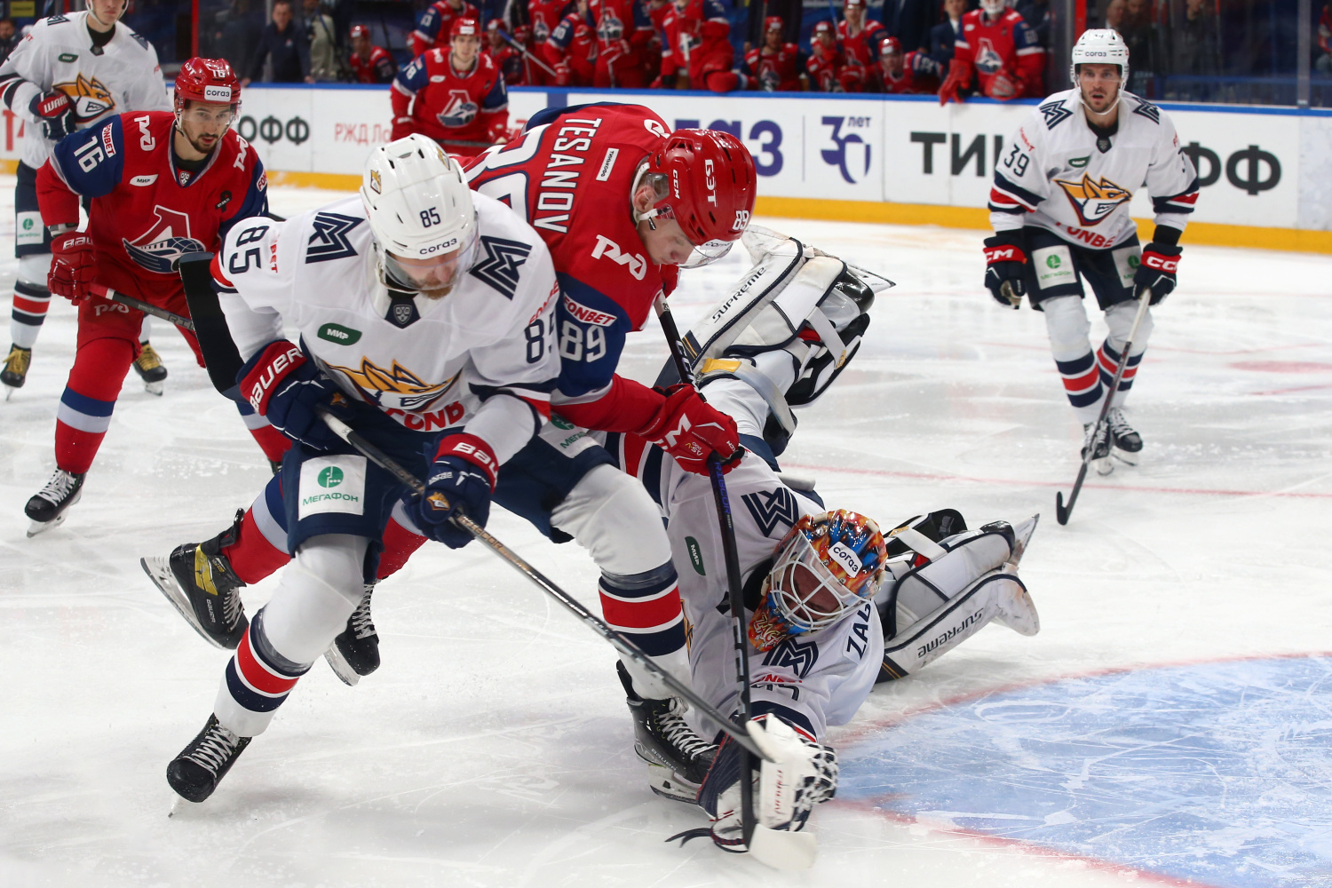 Ещё один топ-матч Исаева, реализация 3-го периода и непроходимые 1-3-1. Как «Локомотив» обыграл лидера КХЛ