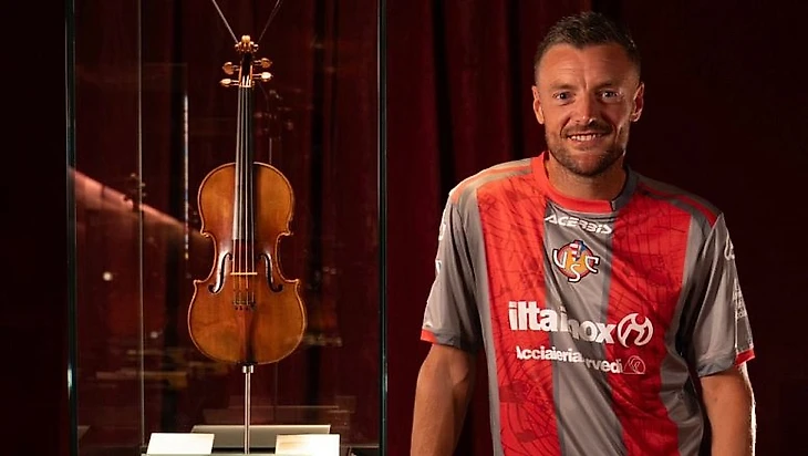 Джейми Варди дал первую пресс-конференцию в качестве игрока «Кремонезе»