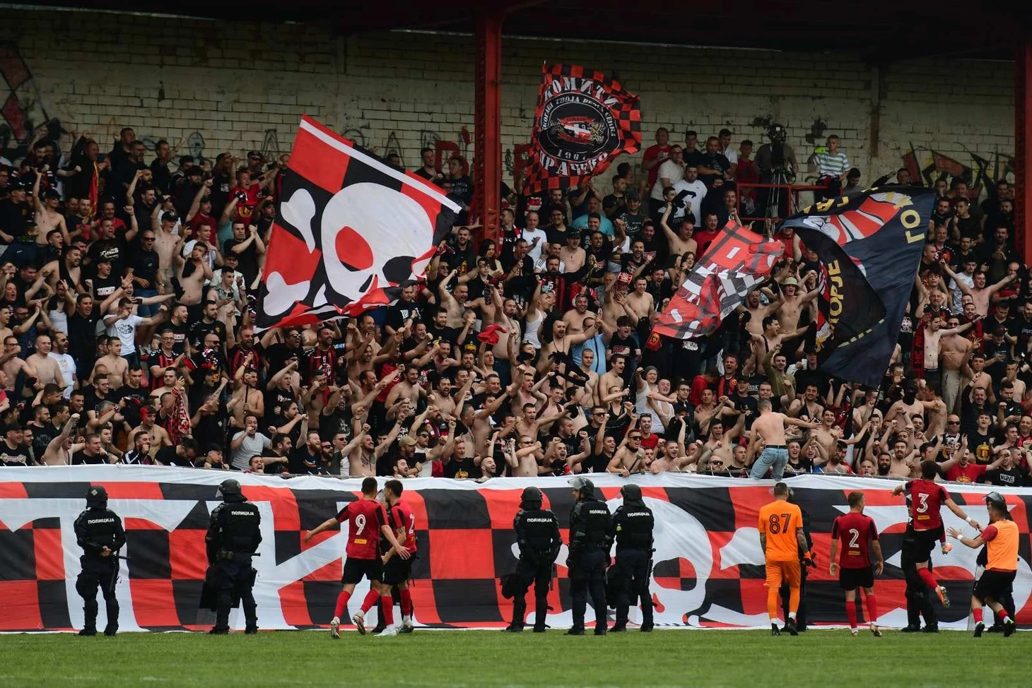 Macedonian Football | Vardar beats Skopje to win 1.MFL promotion