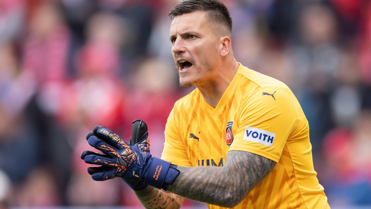 300. Pflichtspiel: FCH-Keeper Kevin Müller feiert Jubiläum – Fußball – SWR Sport