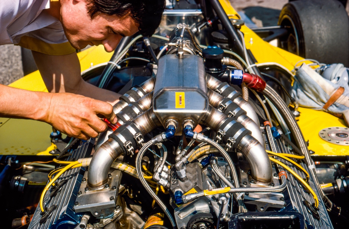 F1 - From the revolutionary V6 turbo to the fabulous V10: the glorious history of Renault engines