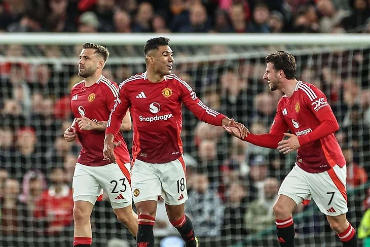 Man United's Casemiro celebrates his goal to make it 2-1 against Athletic Club during the Europa League semi-final second-leg