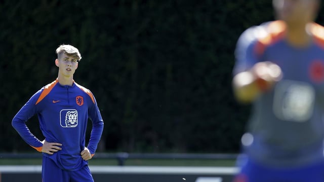 r/Eredivisie - Gjivai Zechiël heeft besloten de selectie van Jong Oranje te verlaten wegens fitheid. Dave Kwakman is opgeroepen als zijn vervanger.