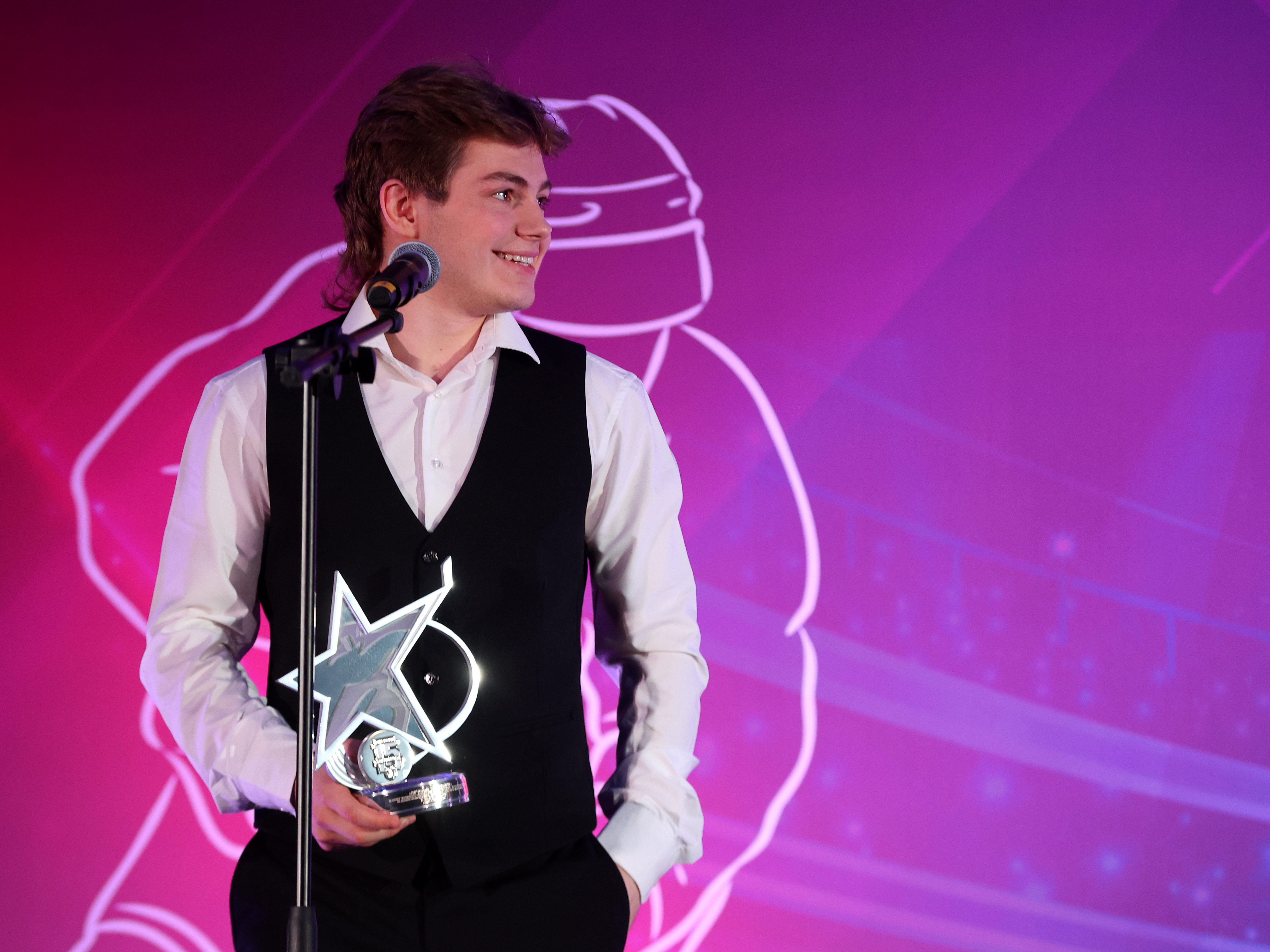 «Подстригся – и партнеры спросили: «Куда делся Ягр?» Неожиданный бонус «Локомотива»