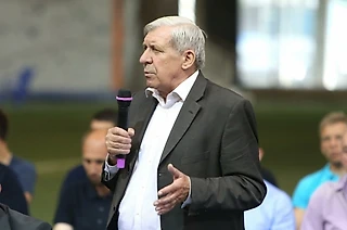 «Никуда не годится. Этот чёртов VAR руку уследил». Пономарев - о судействе матча «Спартак» - ЦСКА