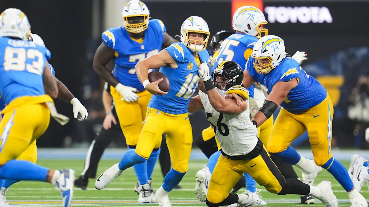 Justin Herbert leads Los Angeles Chargers past Pittsburgh Steelers - Yahoo Sports