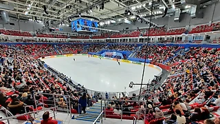Почему КХЛ не проводит вынесенные матчи в России?