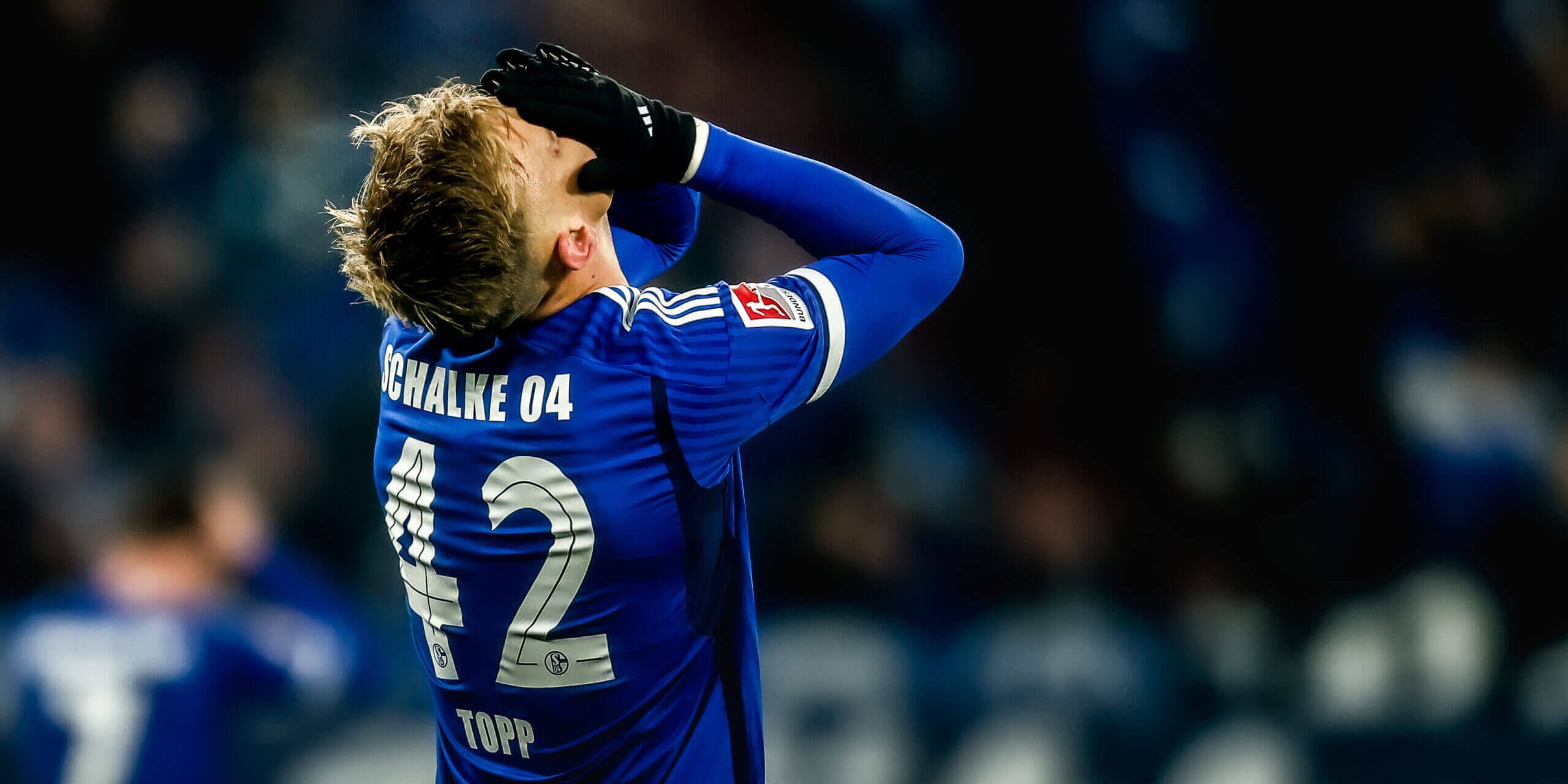 Печаль «Шальке»: павшие гиганты борются с вылетом и финансовым крахом