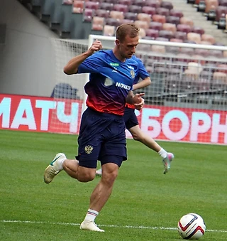 «Лучше отпустить Баринова в ЦСКА зимой, выручить хоть какие-то деньги» - Бурлак