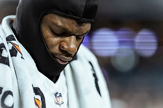 «Рэйвенс» – «Долфинс». Возвращение Ламара и голограмма Тайрика Хилла