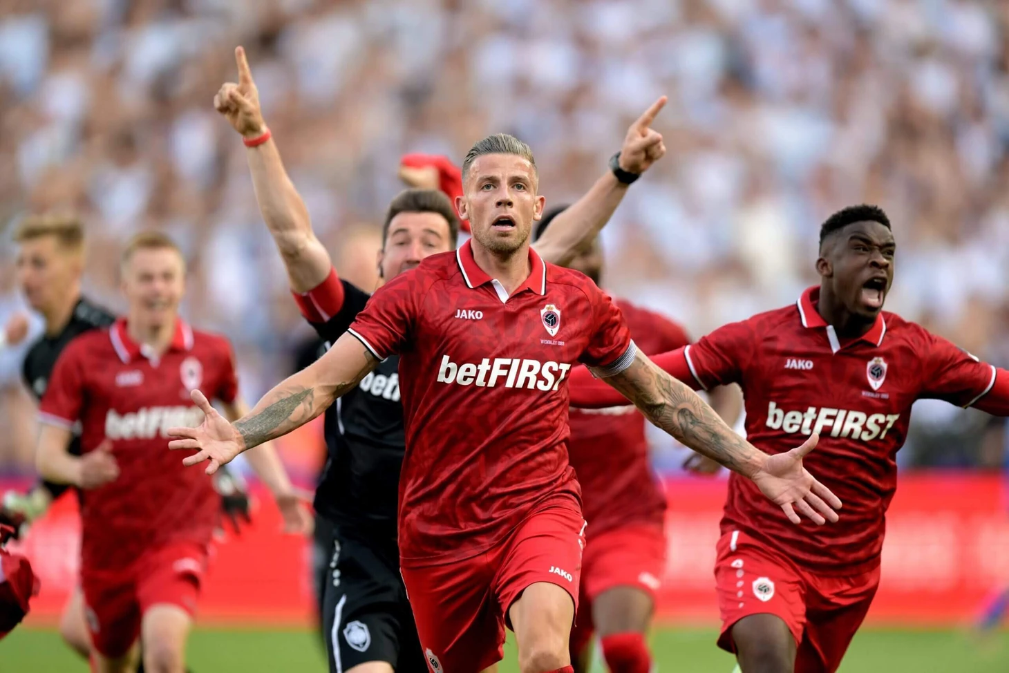 Royal Antwerp win Belgian title after 94th-minute Alderweireld wonder goal – The Athletic