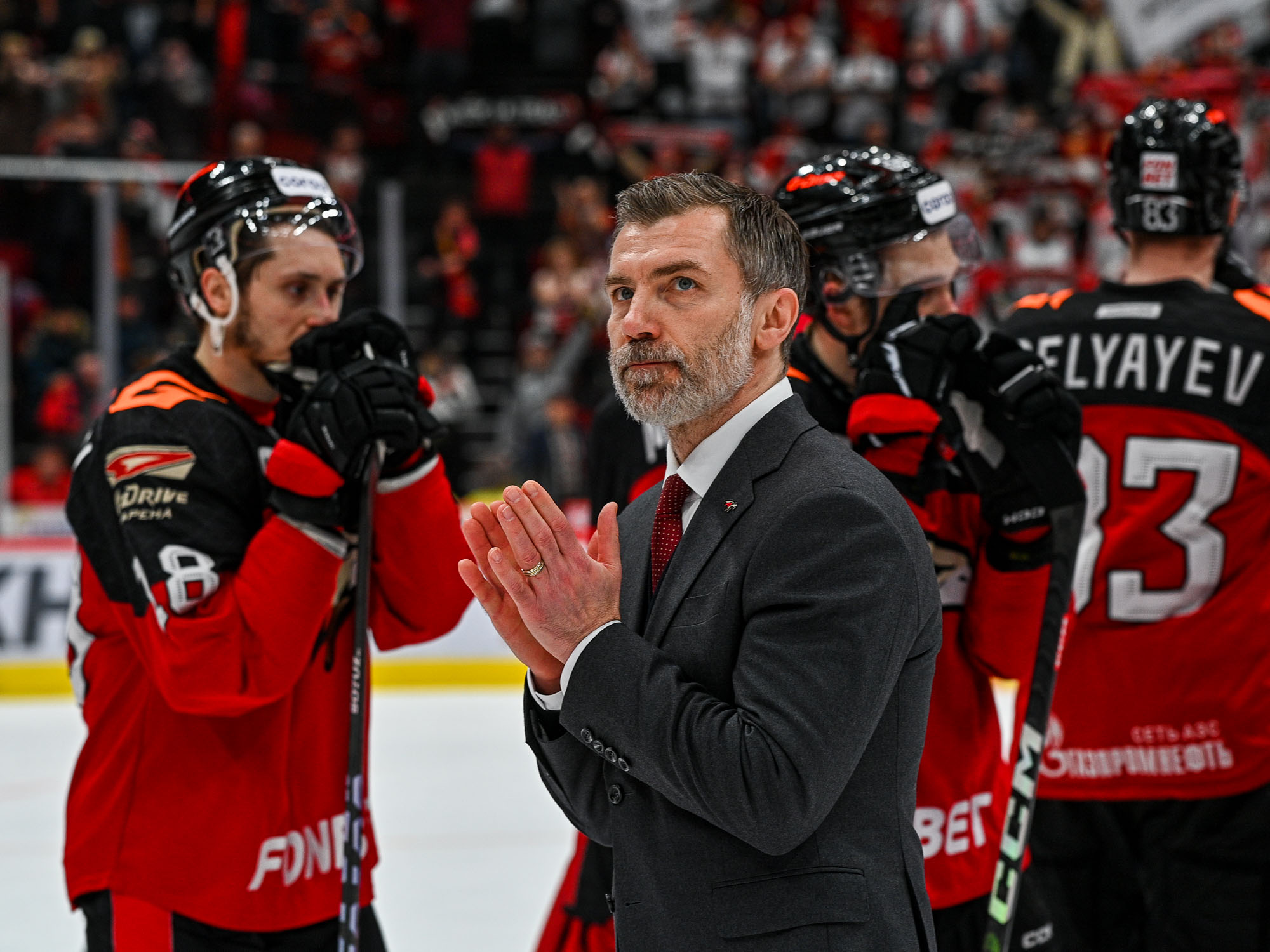 Остросюжетная концовка сезона подарила «Авангарду» нового главного тренера. Звягин – рискованный, но правильный выбор