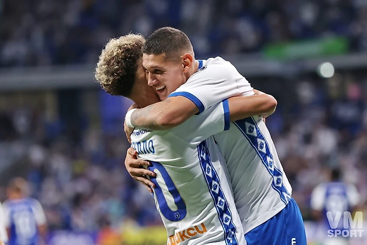 Хуан Хосе Касерес. ФК Динамо