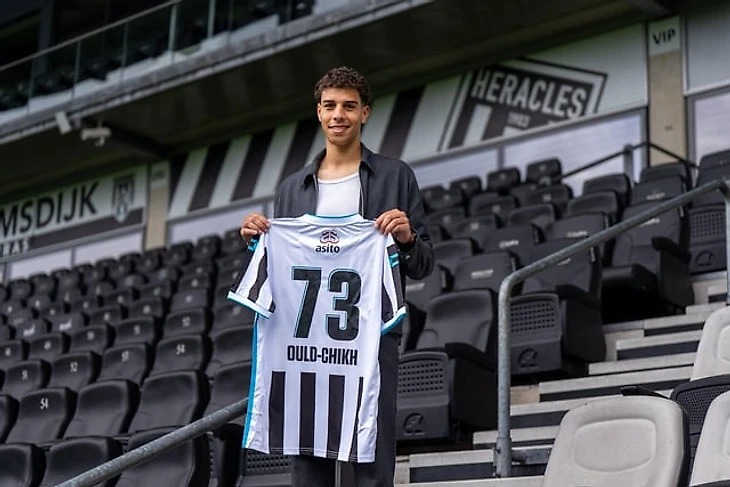 r/Eredivisie - Heracles Almelo versterkt zich met Walid Ould-Chikh - Heracles Almelo