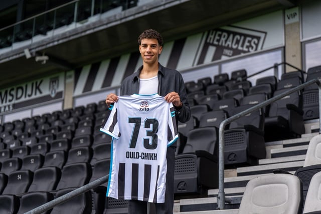 r/Eredivisie - Heracles Almelo versterkt zich met Walid Ould-Chikh - Heracles Almelo