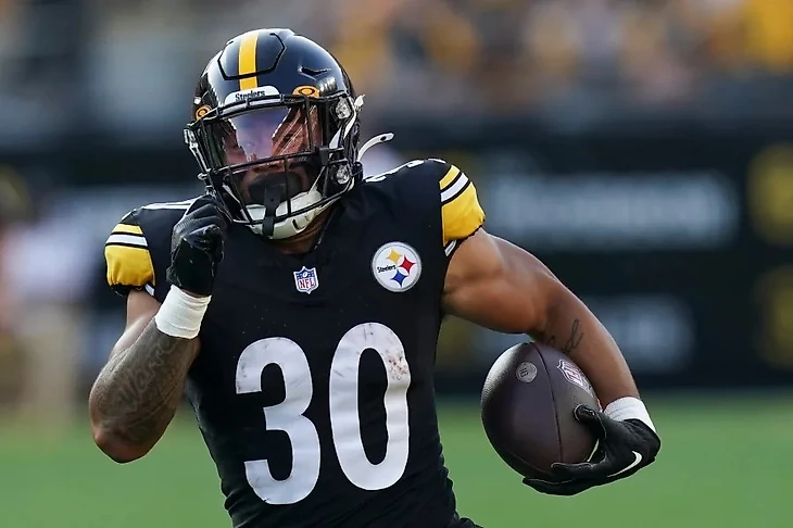 Jaylen Warren signs tender deal, returns to Pittsburgh