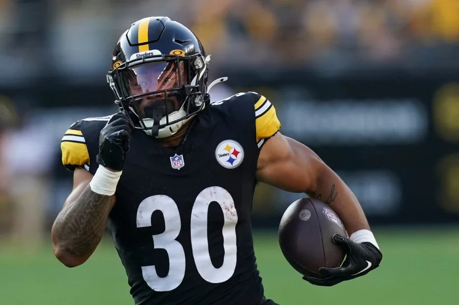 Jaylen Warren signs tender deal, returns to Pittsburgh