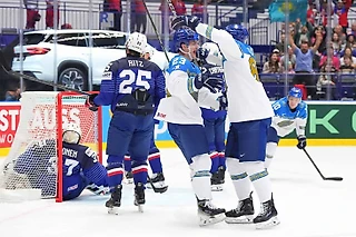 Чемпионат мира по хоккею: Сборная Казахстана начала с победы над сборной Франции