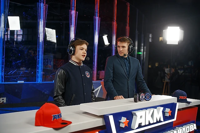 День рождения в канун Дня матери: детский матч и визит в роддом в честь шестилетия «Академии Михайлова»