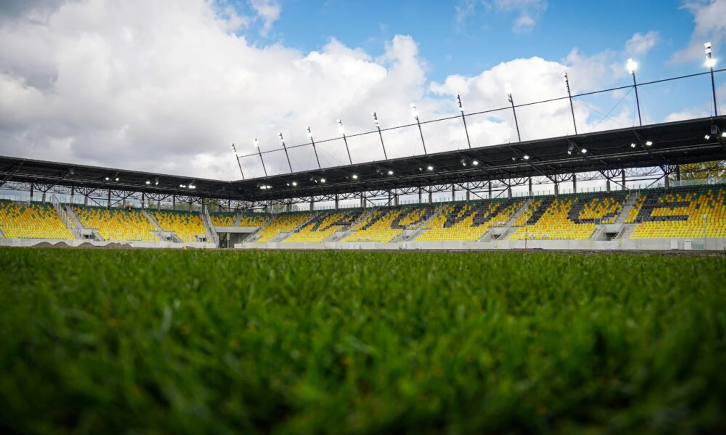 Nowa Bukowa – od piątku otwarta sprzedaż – GieKSa.pl