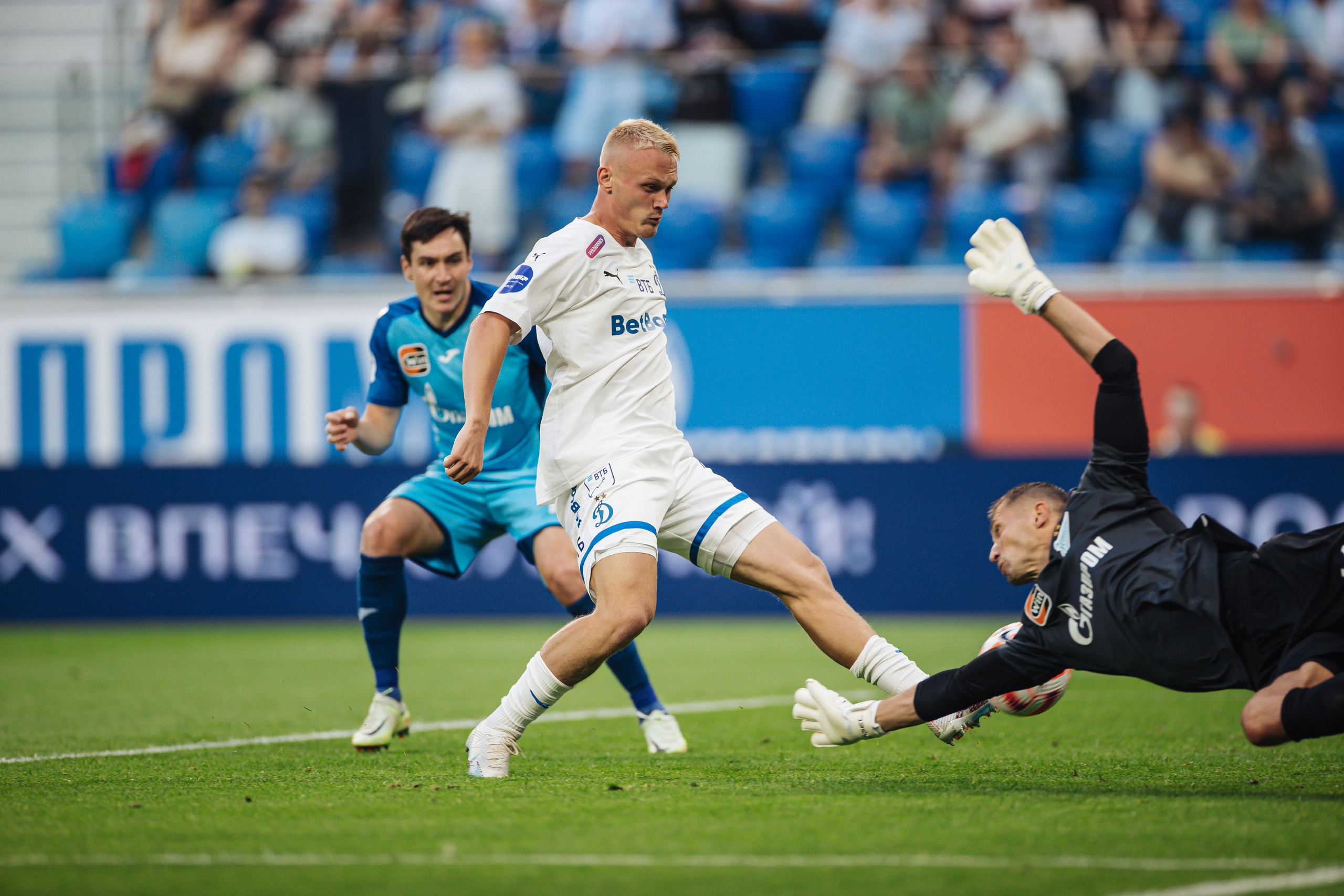 Кто выиграет чемпионскую гонку: «Динамо» или «Зенит»?