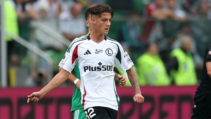 Tyle naprawdę kosztował Kacper Urbański. Kwota budzi ogromne zaskoczenie – Przegląd Sportowy Onet