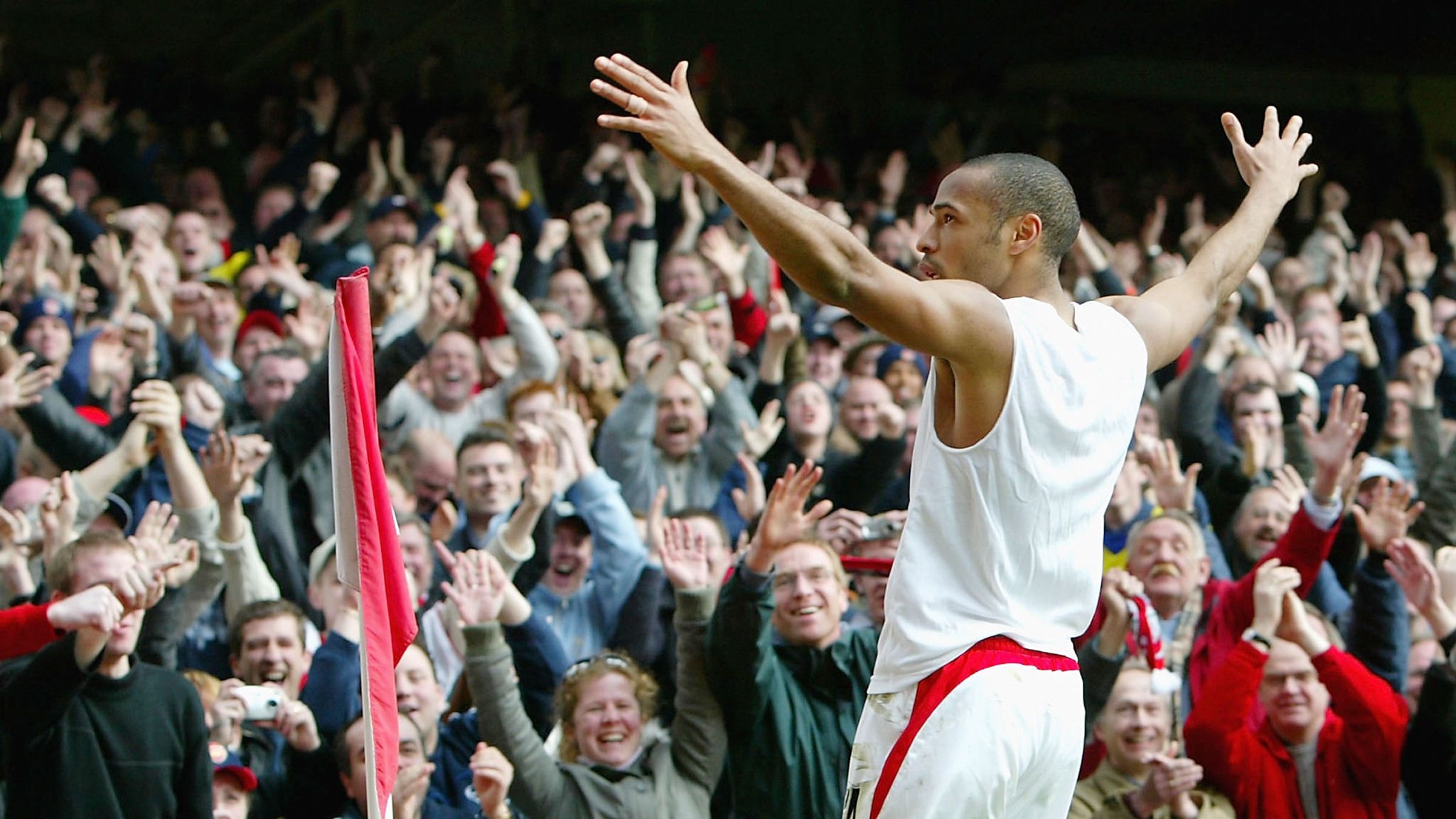 Arsenal 4-2 Liverpool: Thierry Henry scores hat-trick in 2004 thriller | Football News | Sky Sports