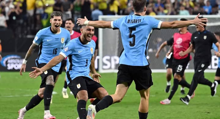 Сборная Уругвая по футболу, Марсело Бьелса, тактика
