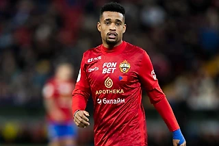 «Никогда с таким не сталкивался» - тренер ЦСКА о травмах Мойзеса и Алеррандро