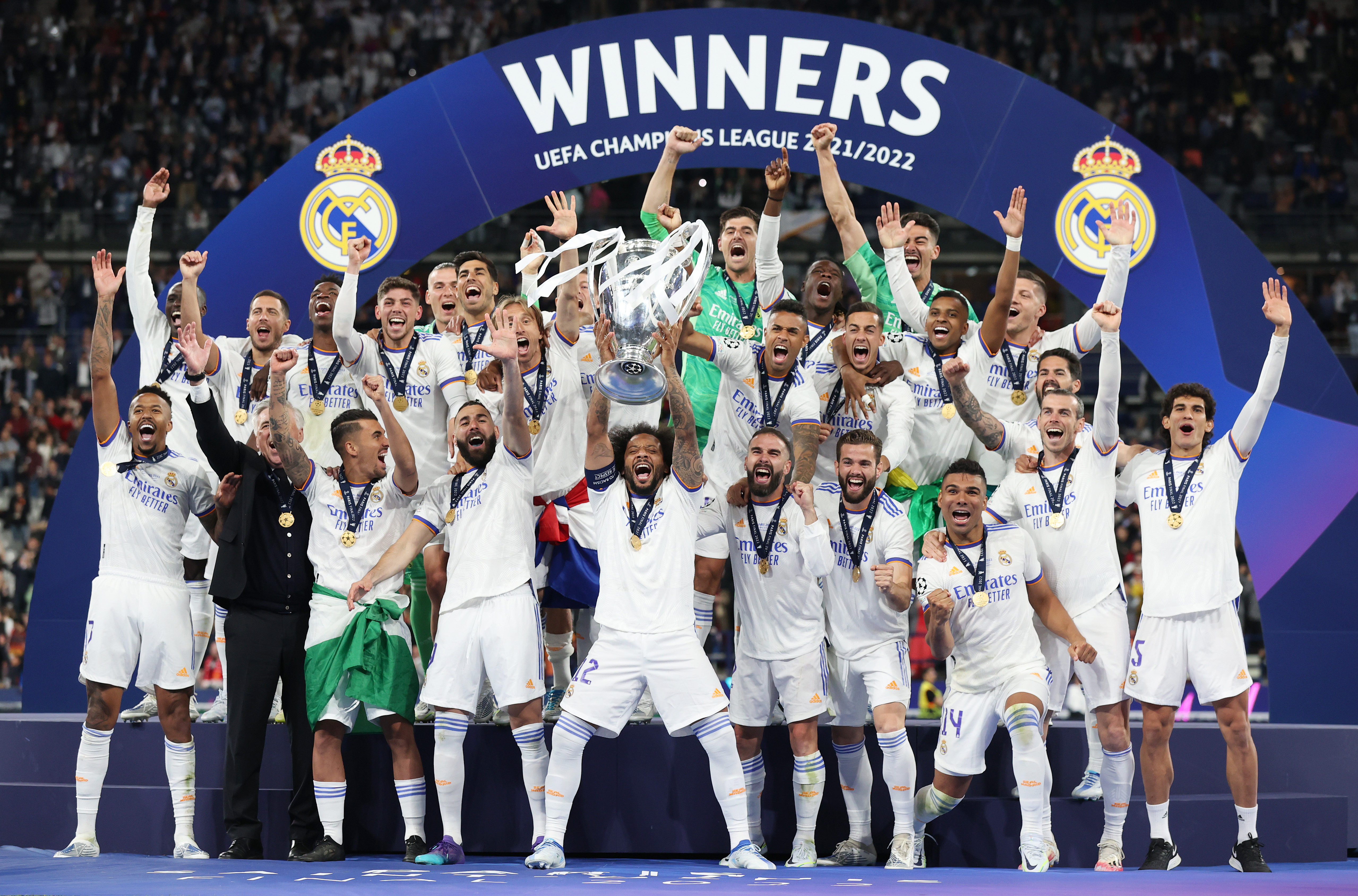 5 мая 2018 года. Реал Мадрид победитель Лиги чемпионов 2022. Реал Мадрид с Кубком ЛЧ 2022. Лига чемпионов 2021-2022 Реал Мадрид. Реал Мадрид выиграл Лигу чемпионов 2021-2022.