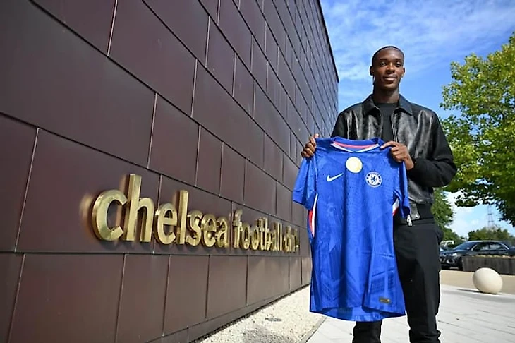 r/Eredivisie - Emanuel Emegha tekent voor 7 jaar bij Chelsea, maakt seizoen af bij Strasbourg