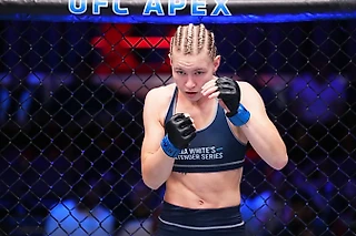 Экс-боец UFC Виктория Дудакова завоевала бронзу ЧР по кикбоксингу