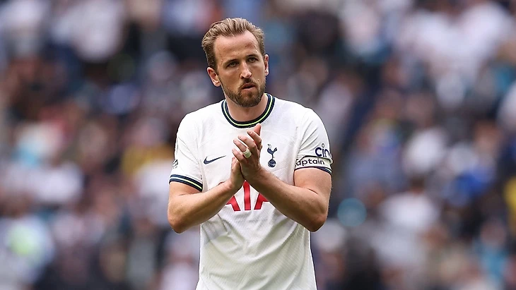 Тоттенхэм» уже несколько лет отказывается продавать лучшего бомбардира. Капитану сборной Англии не помогла даже забастовка