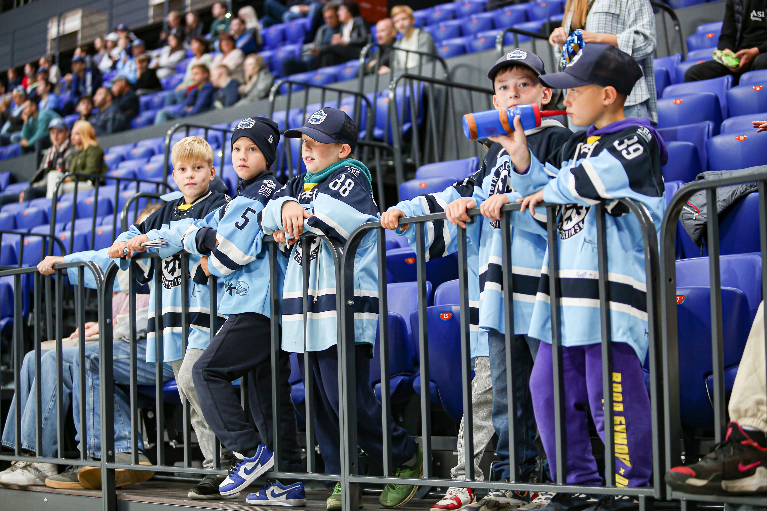 Страница в истории «Сибири»: годовщина переезда в новый дом