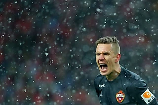 Экс-игрок ЦСКА рассказал, как Вернблум довел Тикнизяна до слез