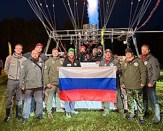 Иван Меняйло и Фёдор Конюхов обновили российский рекорд высоты