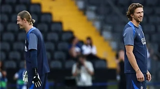 Забарный и Сафонов на поле « быстрый вкид»