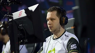 Команду Егора Маркелова дисквалифицировали с турнира по CS:GO из-за ставки