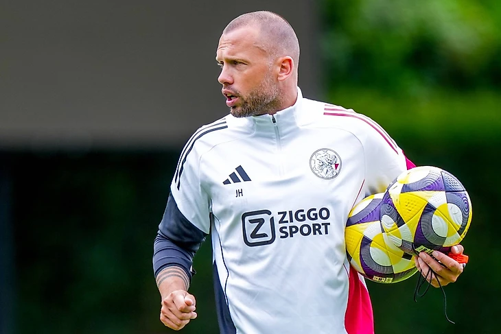 Ajax-trainer John Heitinga
