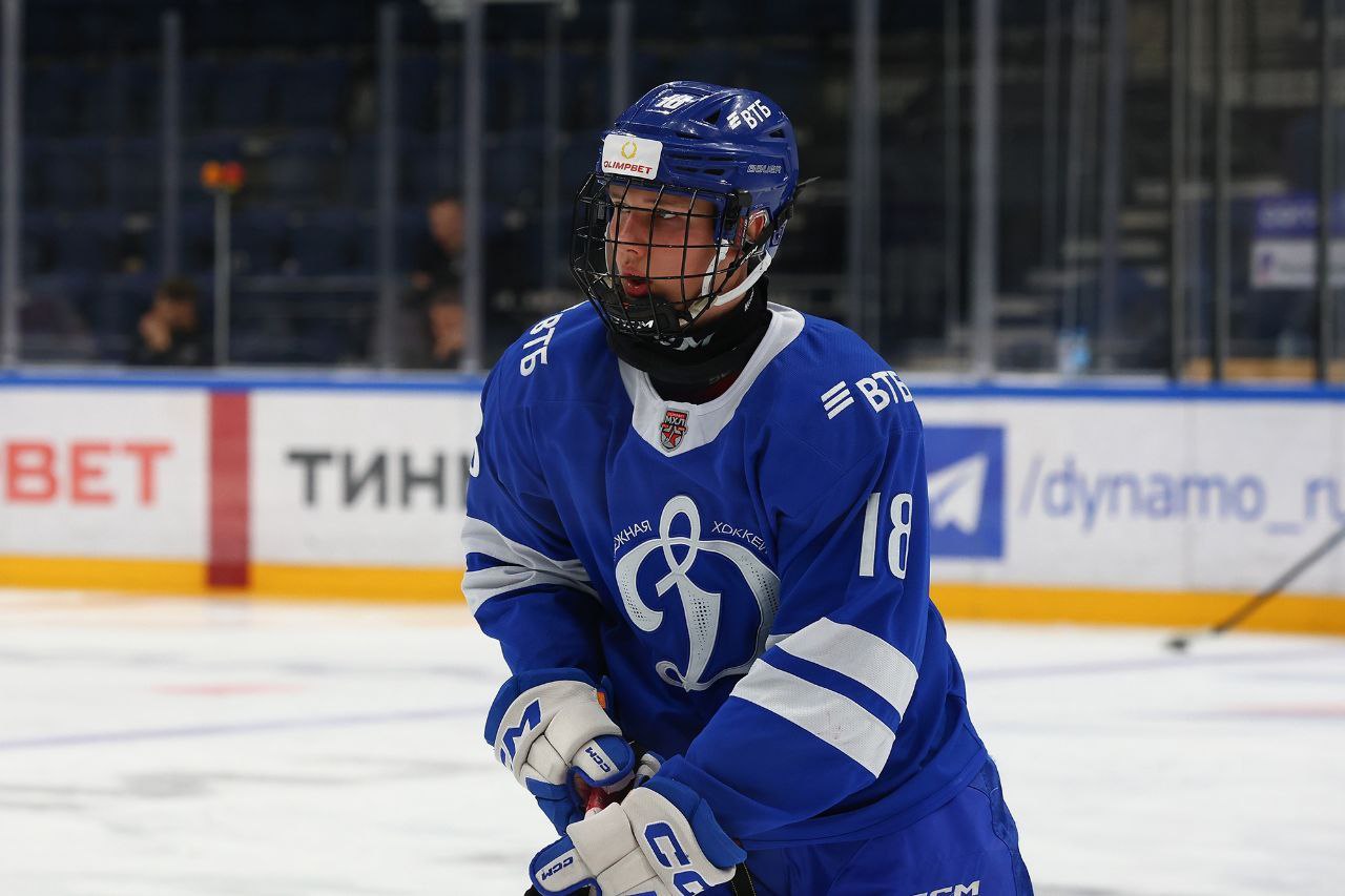 Разговор с Иваном Рябкиным: игроком-сенсацией из МХК «Динамо»