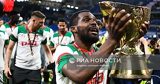 С Днем рождения бро… Питерский нигериец.