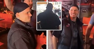 Мудрик приехал поддержать «Челси» в финале ЛК: фанаты нашли его в пабе во Вроцлаве