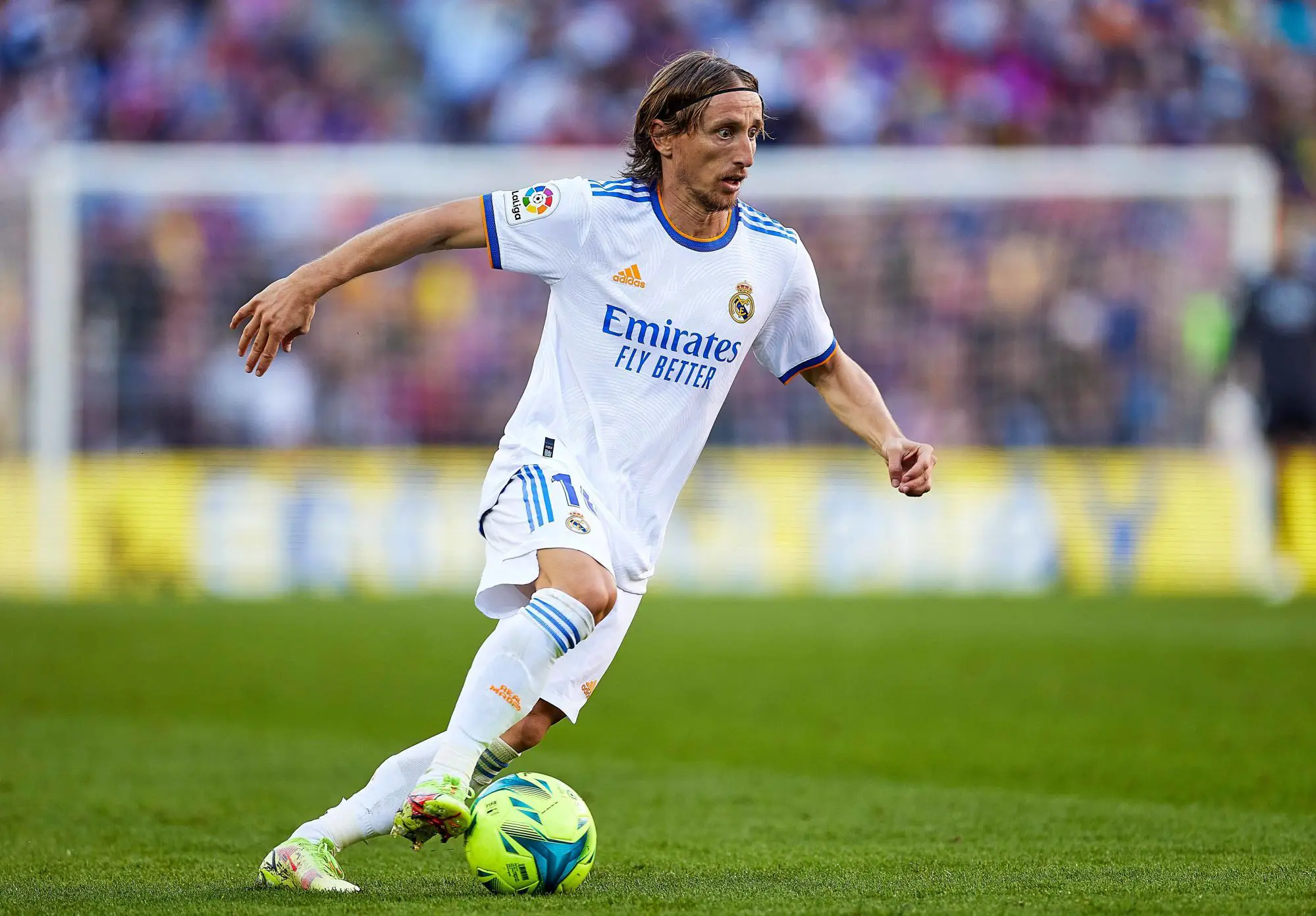 Modric. Модрич Реал Мадрид. Модрич футболист 2023.